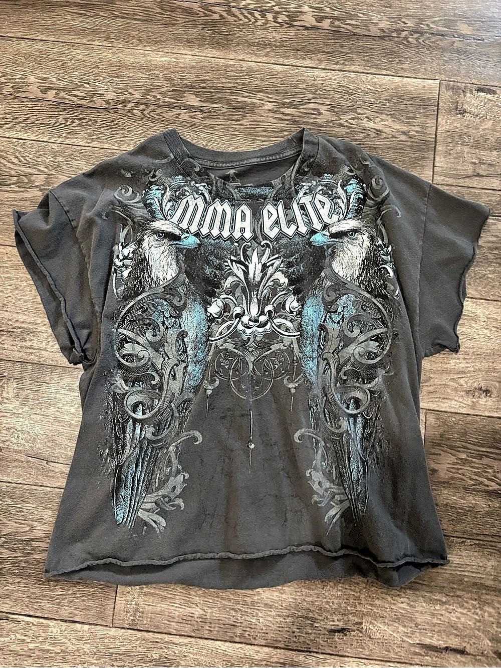 Vintage cropped MMA Elite grey and blue shirt. Size XL, fits closer to L/M
